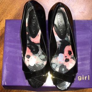 Madden Girl black pumps.